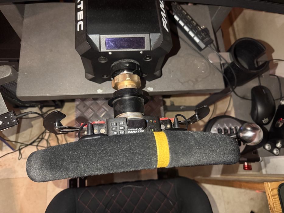 Base Fanatec DD1 + kill switch