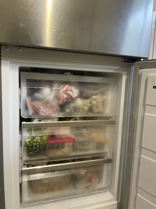 Frigorífico Midea MDRB424FGE02I (No Frost - 201 cm - 330 L - Inox)