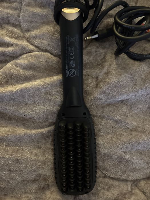 Escova alisadora de cabelo NOVA