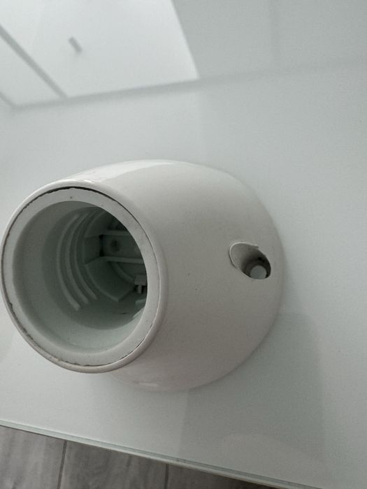 Патрони до лампочок, Е27