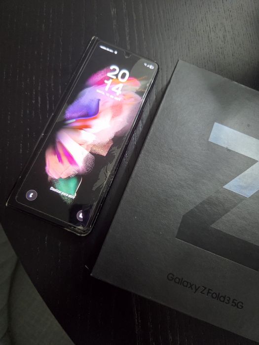 Samsung  Z Fold 3  512 Gb  12GB RAM  ver descrição defeito último preço