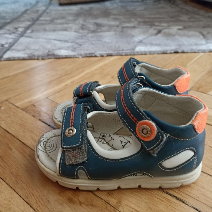 Сандалі 22 розміру