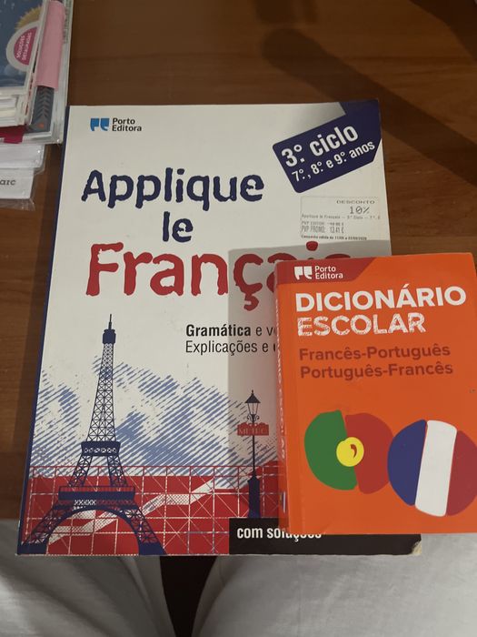 Livro e dicionario de frances