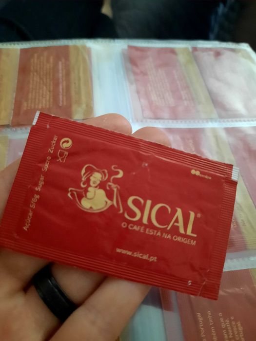Pacotes de açúcar Sical "Na origem de um novo autor"