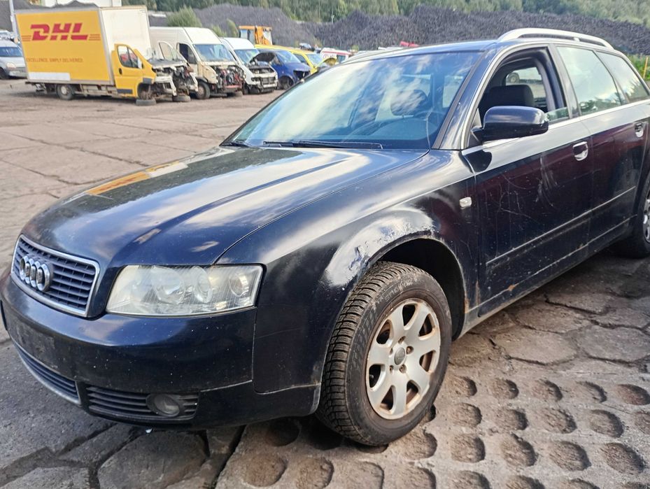 Audi A4B6 1,9 kombi, zderzak przedni części, transport FV dostawa