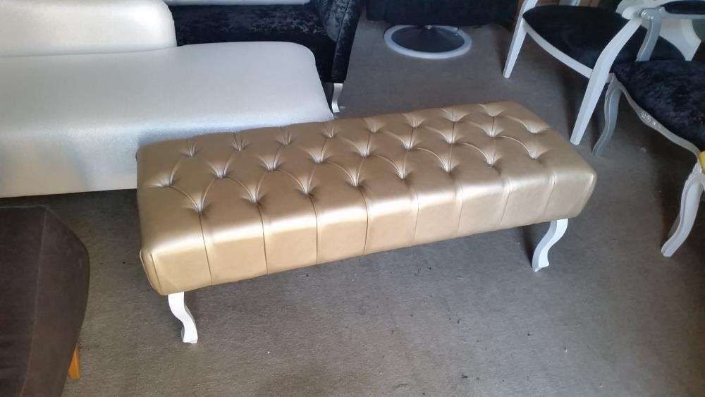 Banqueta capitonê pele, 120x45cm altura45cm