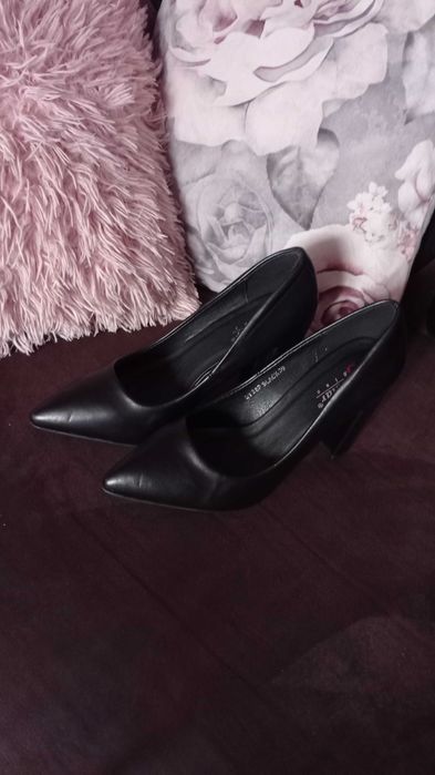 39 czółenka buty nowe obcas słupek czarne