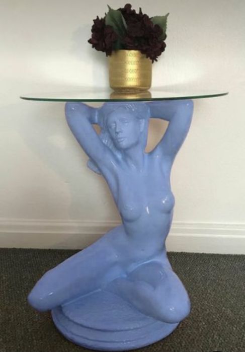 Столик из гипса бетона