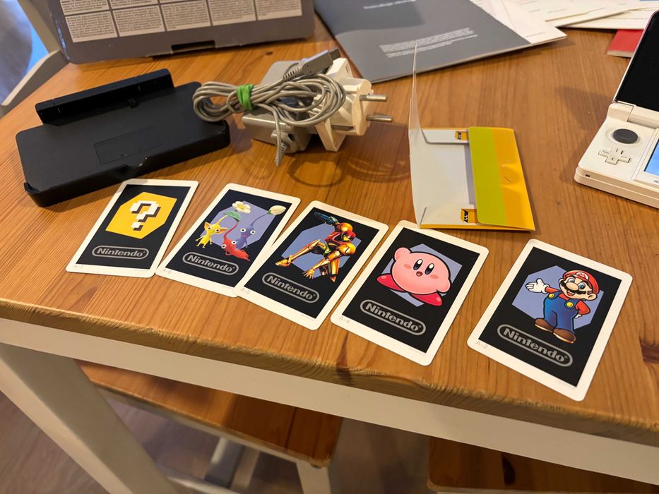 Nintendo 3DS White (EU/PAL) – KOMPLET, pudełko, papiery