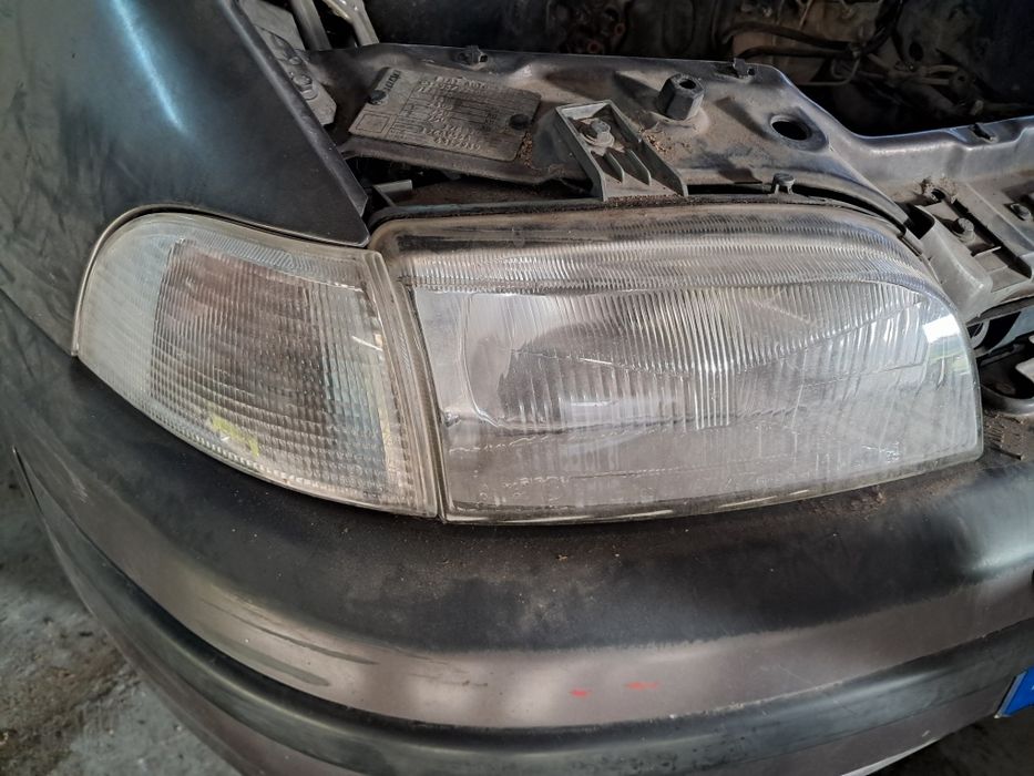 Para-choques, rodas, faróis, caixa velocidades,