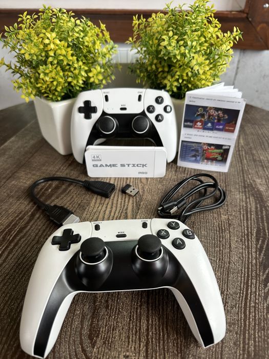 Игровая приставка Game Stick Pro 4K 2 джойстика Денди/ Сега /Sony PlayStation ігрова консоль