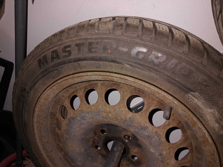 Zimowe Opony Semperit 155/65 R15 T. Komplet 4 szt.