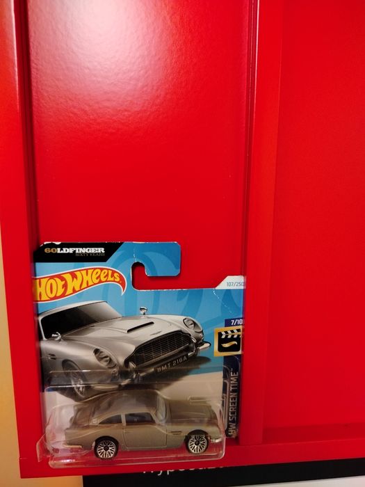 Tablica na "Resoraki" typu Hot Wheels