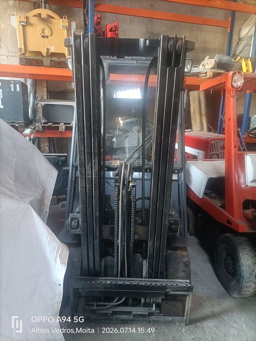 Empilhador Toyota 1.8 toneladas