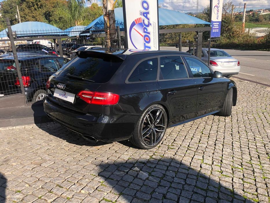 Audi A4 Avant 2.0 TDI S-LINE LOOK RS4