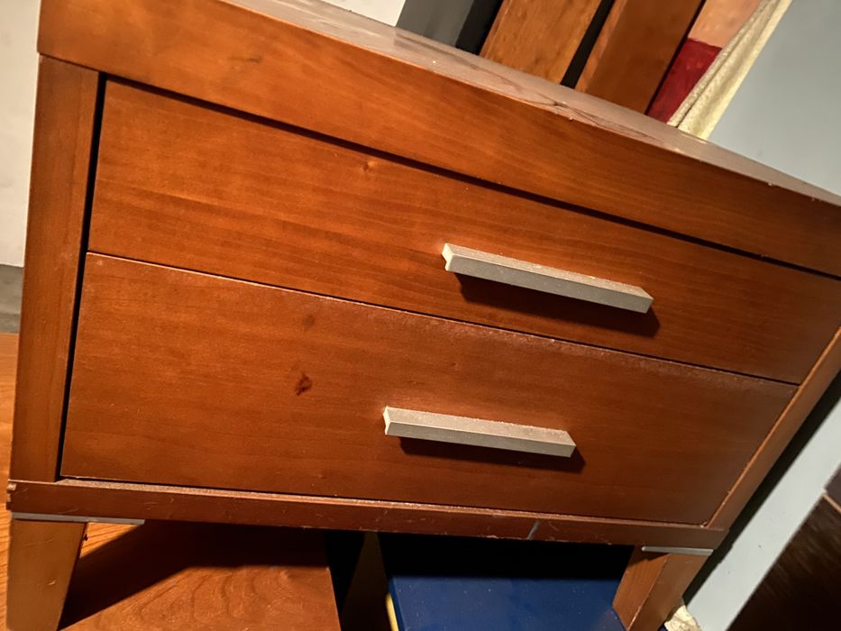 Mobilia de quarto em cerejeira