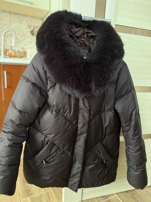 куртка шоколадна зимова жіноча 46 розмір S-M