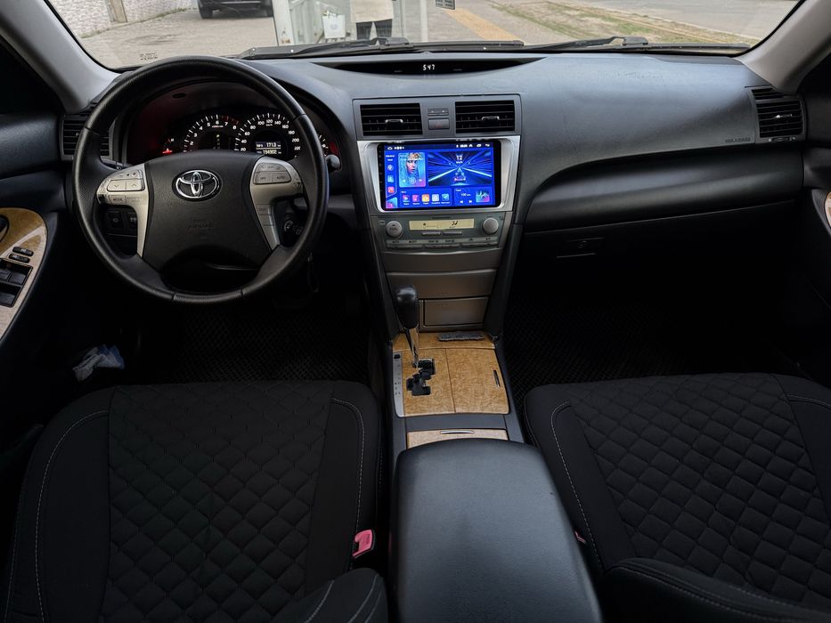 Продам Toyota Camry 40