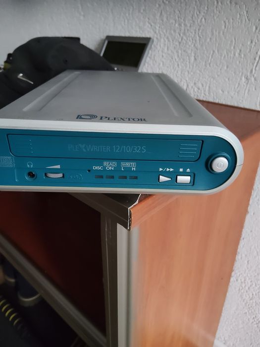 zewnętrzna nagrywarka CD/napęd optyczny Plextor