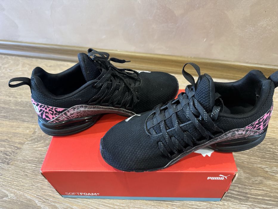 Кроссовки Puma женские черные с розовым Axelion Feline Fine WMNS