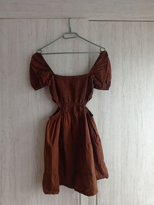 Sukienka mini brązowa