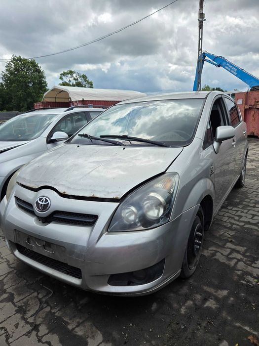 Toyota Corolla Verso 2.0 D4D kod lakieru 03A części