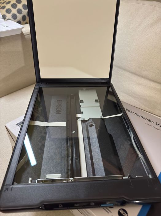 Сканер Epson Perfection V39II