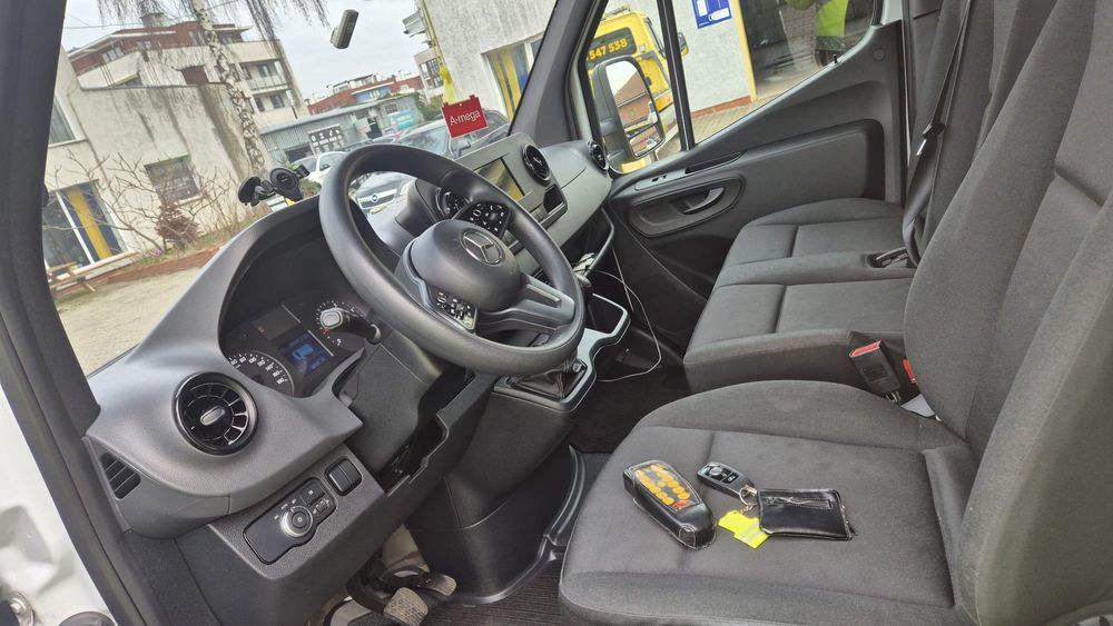 Pomoc drogowa holownik comear