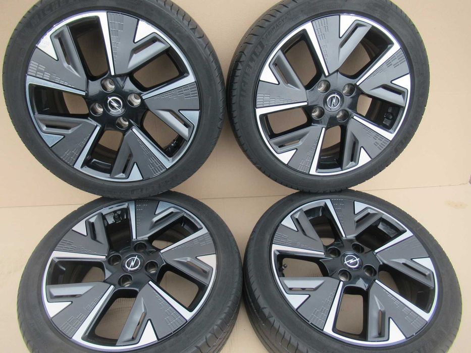 ALU+Opony Lato R17 Opel Corsa F, Peugeot 207,208,301,C3,DS3  6740