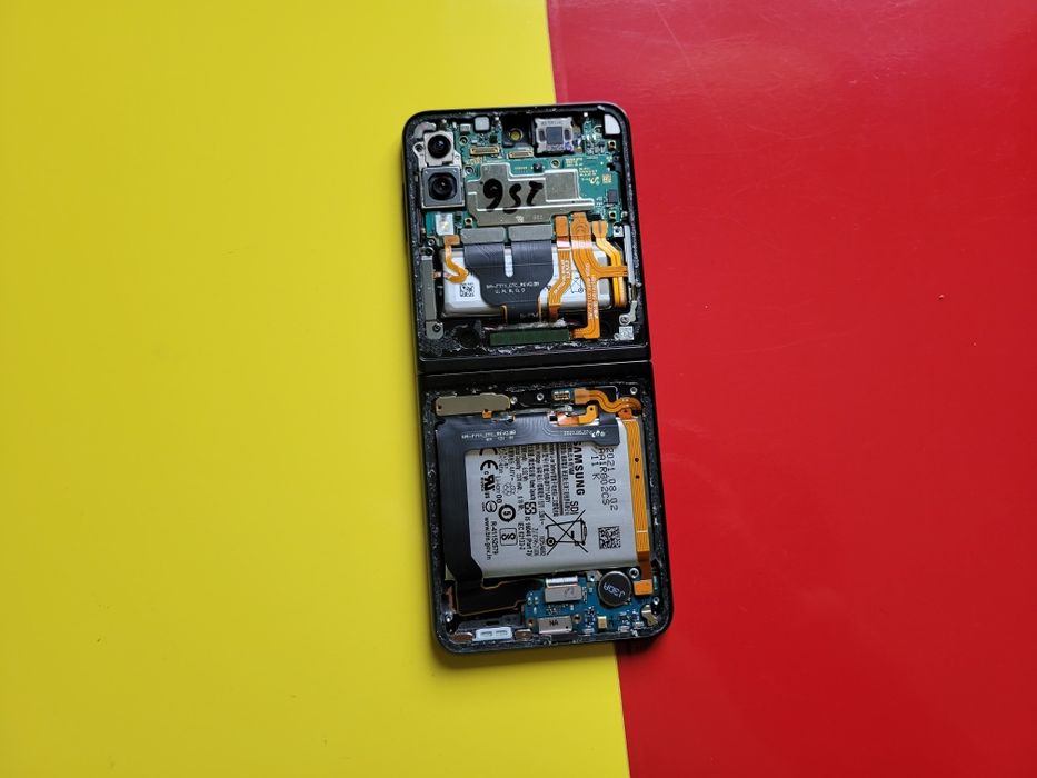 Запчасти Samsung z Flip 3 4 детали  плата разборка samsung z flip 3 4