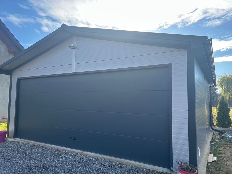 Garaż z płyty warstwowej 6x5,8 producent