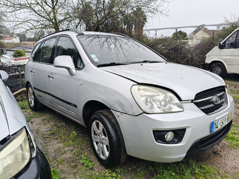 Kia carens 2.0 ano 2008 CRDI SO PEÇAS
