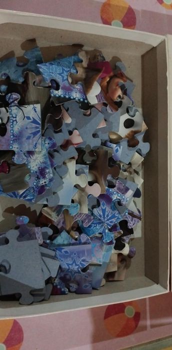 Puzzle Frozen i przyjaciele