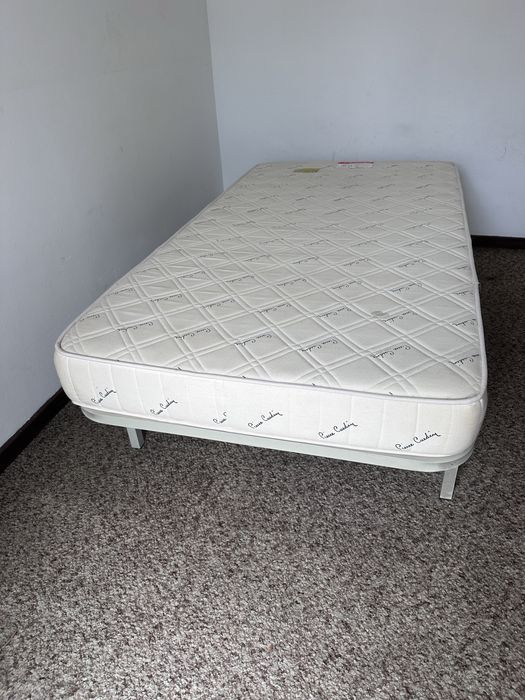 Cama de solteiro