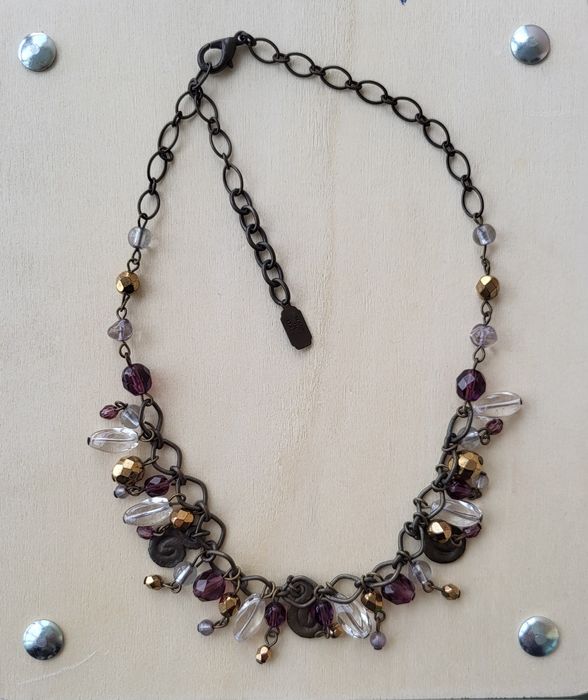 Бусы, чокеры (пластик, дерево)