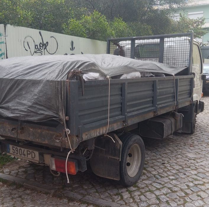 LOURES e ODIVELAS contentores e carrinhas p/ recolha de entulho e lixo