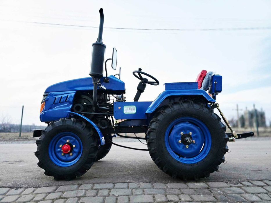 Міні-трактор Булат 185Х з триточкою, польський плуг, фреза широкі шини
