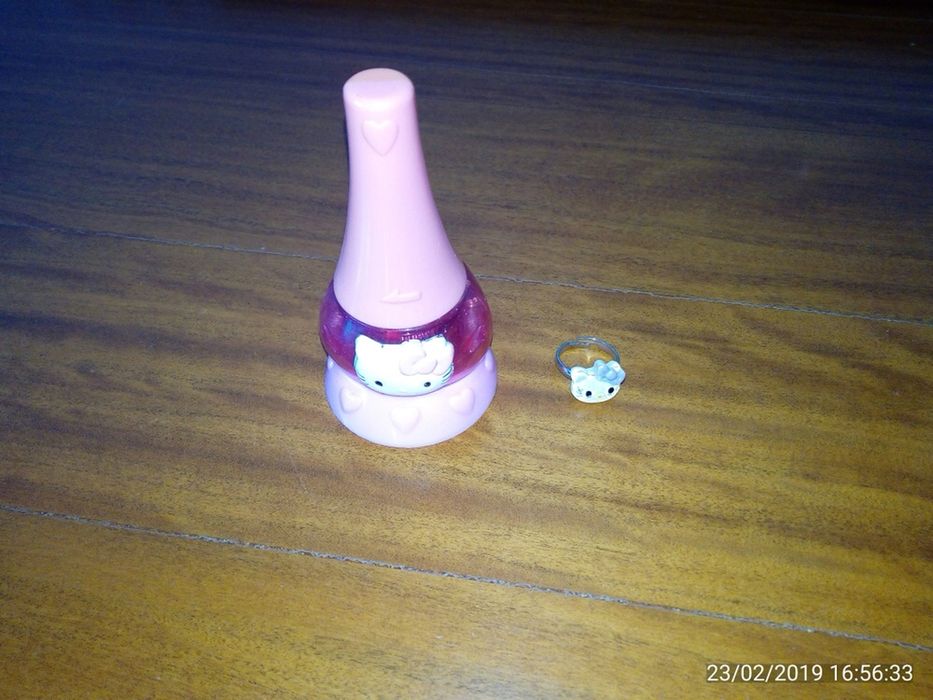 Conjunto hello kitty com portes incluídos