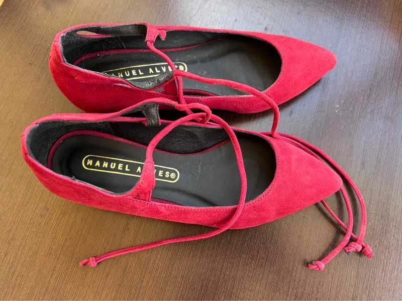 Sapato nobuck vermelho 35