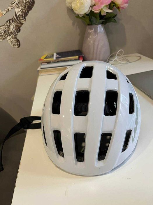 Велосипедний шолом Lazer