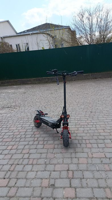 Продам електросамокат Sunniggo x7