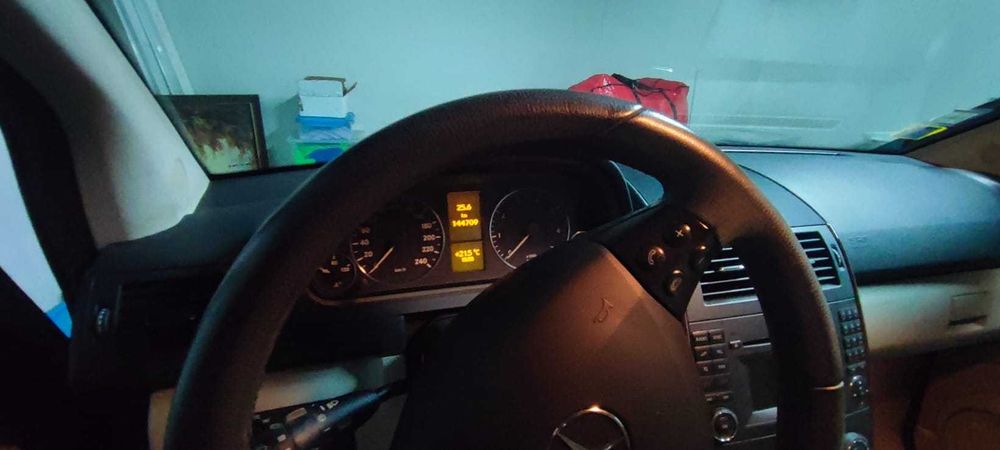 Mercedes Classe A A150 Elegance de 2009 com 144km