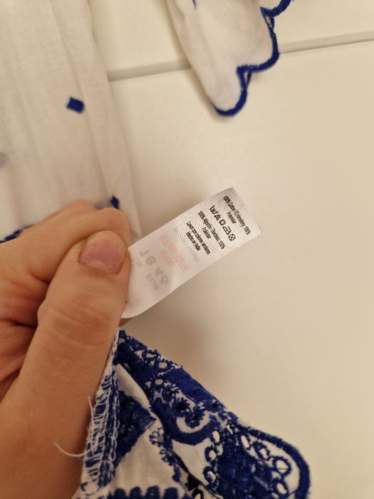 Biało niebieska hiszpanka