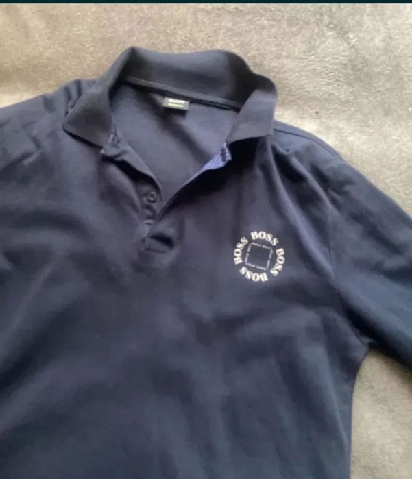 светр BOSS темно-синій L (Оригінал) майже новий