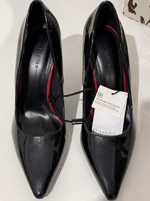 Sapatos altos pretos Bershka NOVOS