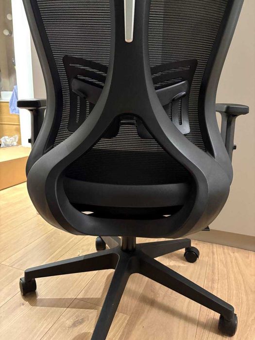 Fotel biurowy czarny