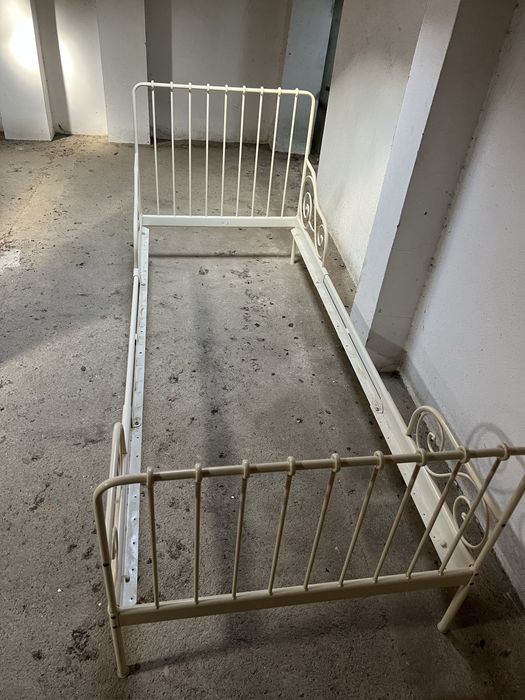 Cama para crinça do ikea