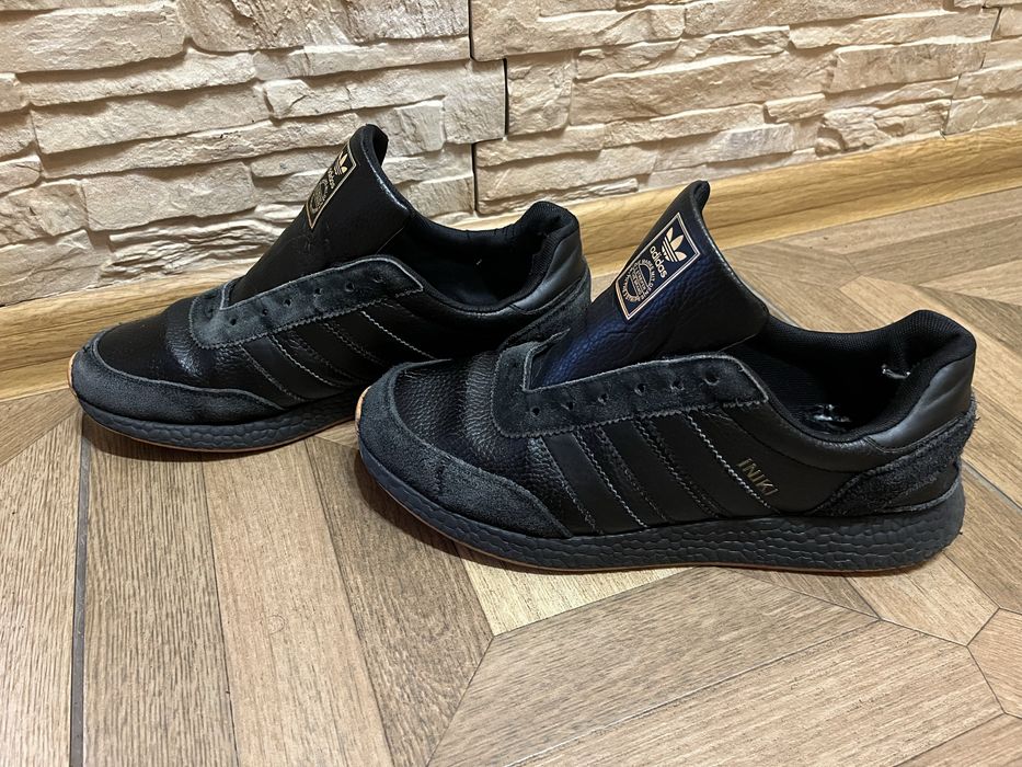 Кросівки Adidas iniki р44