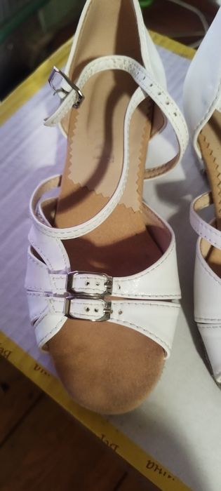 Продам бальні туфлі
