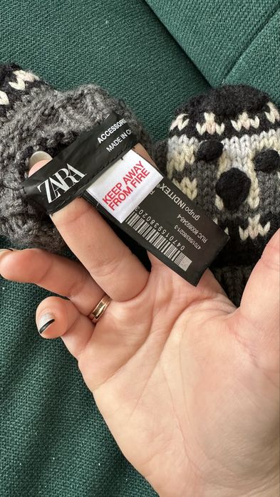 Zimowa dziecięca kurtka Zara na puchu + obuwie Zara + rękawiczki Zara